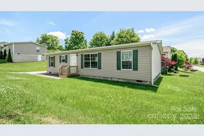 2 N Frederick Lane, Hendersonville, NC 28792 - Photo 1