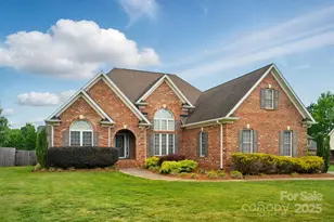 129 Daniel Efird Dr, Mount Holly, NC 28120 - Photo 1