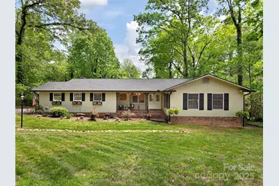 214 Heathcote Road, Hendersonville, NC 28791 - Photo 1