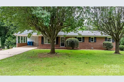 1753 28th Street NE, Hickory, NC 28601 - Photo 1
