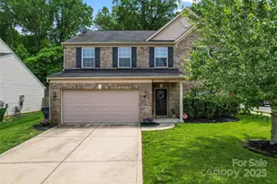 16615 Crimson Sargent Dr, Charlotte, NC 28213 - Photo 1