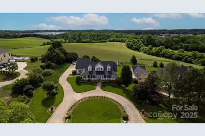 129 Renaissance Place, Statesville, NC 28625 - Photo 1