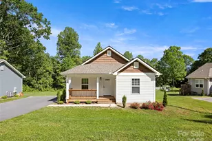 87 Markley Dr, Flat Rock, NC 28731 - Photo 1