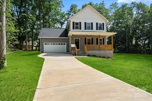 4541 Kings Ct, Hickory, NC 28602 - Photo 1