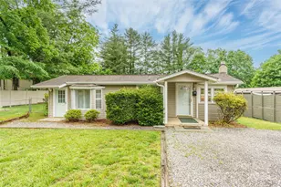 136 S Ridgeway Ave, Black Mountain, NC 28711 - Photo 1