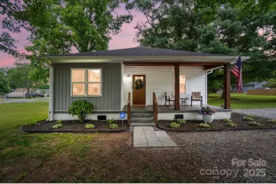 118 Globe Street, Mount Holly, NC 28120 - Photo 1