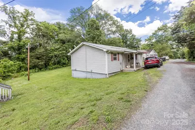 100 Lanier Street, Mount Holly, NC 28120 - Photo 1