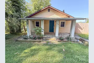 116 N Blue Ridge Avenue, Hendersonville, NC 28792 - Photo 1