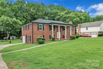 5633 Mallard Drive S, Charlotte, NC 28227 - Photo 1