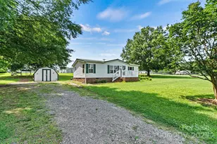 338 Hickory Grove Rd, Harmony, NC 28634 - Photo 1