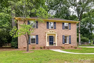 1049 Regency Dr, Charlotte, NC 28211 - Photo 1