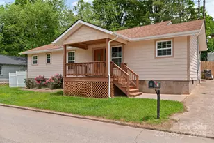 32 Valley St, Canton, NC 28716 - Photo 1