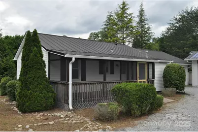 105 S Oakleaf Drive, Landrum, SC 29356 - Photo 1