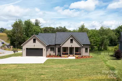 9 Robey Drive, Fletcher, NC 28732 - Photo 1