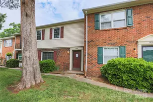 11018 Hunter Trail Ln, Charlotte, NC 28226 - Photo 1