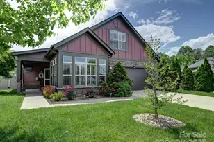 560 Summerfield Pl, Flat Rock, NC 28731 - Photo 1