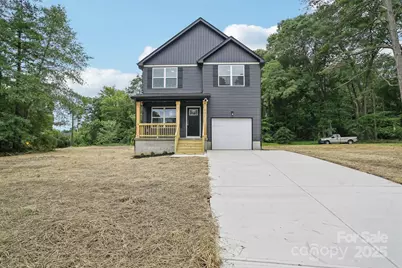 401 W Charlotte Avenue, Mount Holly, NC 28120 - Photo 1