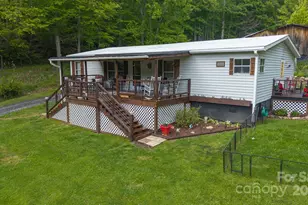 559 Mouth of Silas Creek Rd, Lansing, NC 28643 - Photo 1
