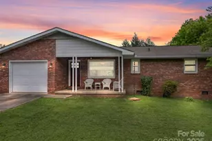 158 Fisher Rd, Brevard, NC 28712 - Photo 1