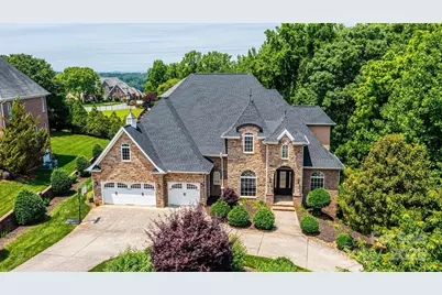 4431 1st Street Drive NW, Hickory, NC 28601 - Photo 1