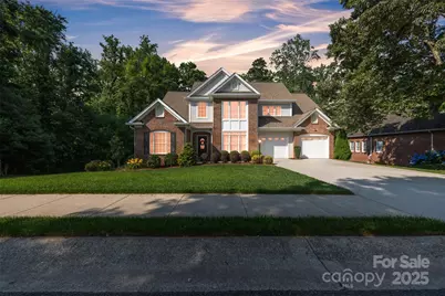 1747 30th Avenue Drive NE, Hickory, NC 28601 - Photo 1