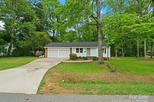 4126 Howie Cir, Charlotte, NC 28205 - Photo 1