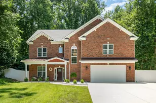 8418 Knollwood Cir, Charlotte, NC 28213 - Photo 1