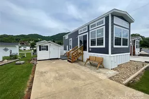 43 Vacation Pointe, Waynesville, NC 28785 - Photo 1