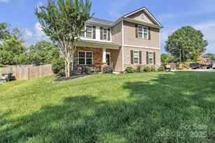 19455 Smith Cir, Cornelius, NC 28031 - Photo 1