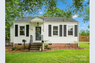 206 Charlotte Street, York, SC 29745 - Photo 1