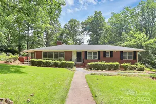 207 Oak Dr, Belmont, NC 28012 - Photo 1