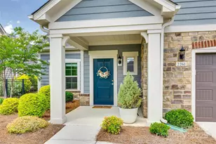 2261 Lincolnshire Ln, Waxhaw, NC 28173 - Photo 1