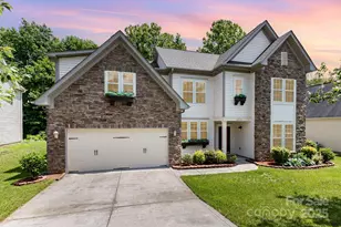 10129 Loch Lomond Dr, Charlotte, NC 28278 - Photo 1