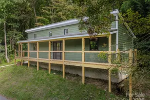 161 S Hill St, Waynesville, NC 28786 - Photo 1