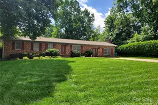 2104 Farmbrook Dr, Statesville, NC 28625 - Photo 1