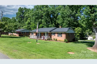 135 Burton Hills Circle, Gastonia, NC 28054 - Photo 1