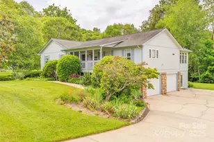 76 Woodland Hills Rd, Asheville, NC 28804 - Photo 1