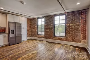 172 N Broad St, Mooresville, NC 28115 - Photo 1