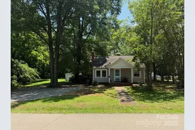 917 Tennyson Drive, Charlotte, NC 28208 - Photo 1