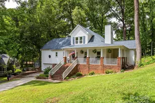 6934 Loretta Pl, Charlotte, NC 28215 - Photo 1