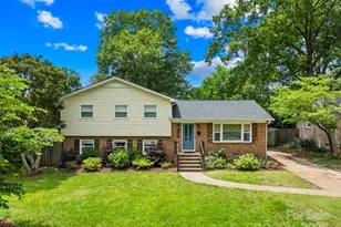 2919 Dunaire Dr, Charlotte, NC 28205 - Photo 1