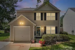 1252 Winding Path Rd, Lake Wylie, SC 29710 - Photo 1