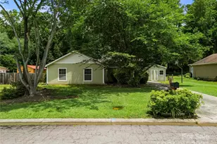 4333 Dunwoody Dr, Charlotte, NC 28215 - Photo 1