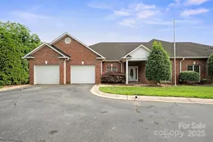 104 Mooreland Dr NE, Conover, NC 28613 - Photo 1