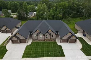 3347 48th Ave NE, Hickory, NC 28601 - Photo 1