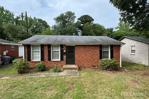 2116 Finchley Dr, Charlotte, NC 28215 - Photo 1