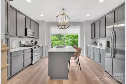 1005 36 Street E, Charlotte, NC 28205 - Photo 1