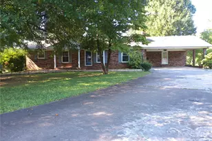315 Terrace Pl, Lincolnton, NC 28092 - Photo 1