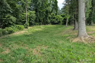 710 Bouchelle Rd, Morganton, NC 28655 - Photo 1