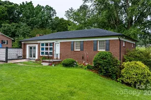 5083 Fleetwood Dr, Hickory, NC 28602 - Photo 1